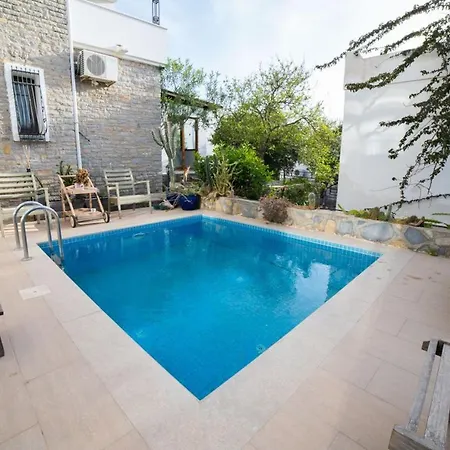 빌라 With Private Pool And Lovely View In