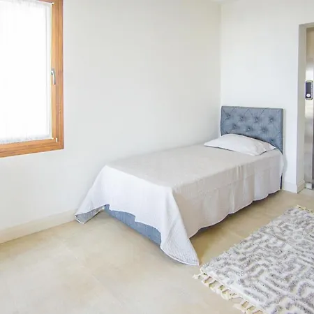 With Private Pool And Lovely View In Vilă